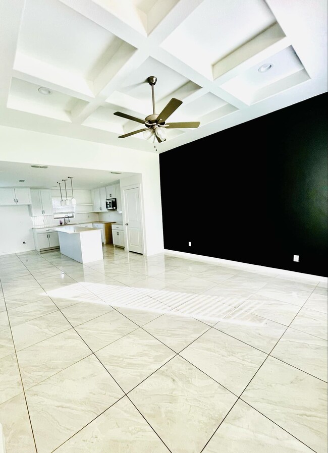 Photo - 403 Graneros Ave