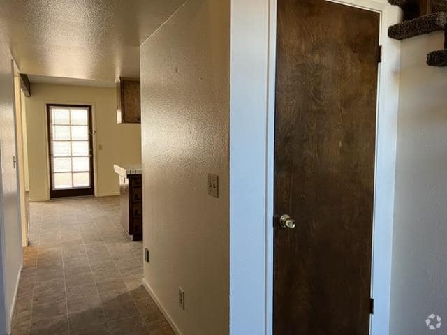 Building Photo - 40 N 19th Ave Rental