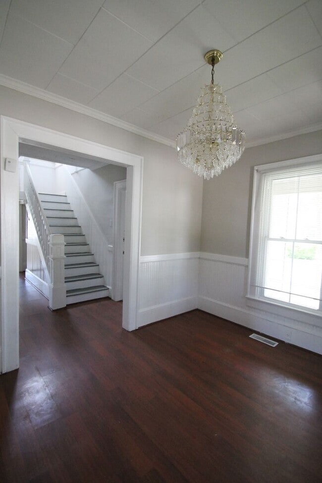 Photo - Exclusively Offered By Muse Realty Rentals...