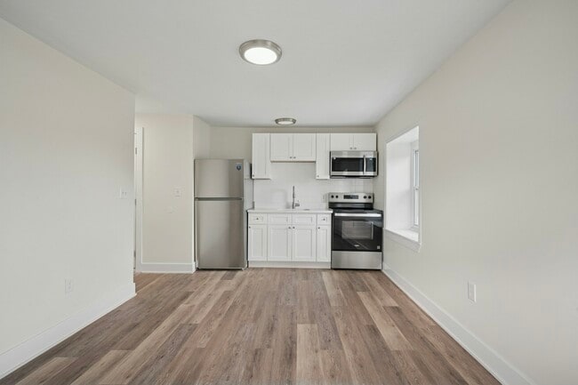 Photo - 109 W Queen Ln Unit 111 - 3F