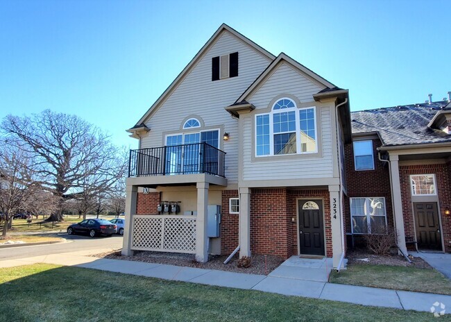 Building Photo - 3234 Primrose Ln Unit 120 Rental