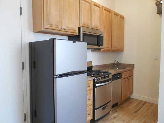 Photo - 234-236 Thompson Street