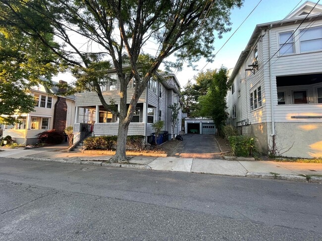 Photo - 35 Upland Rd Unidad 2