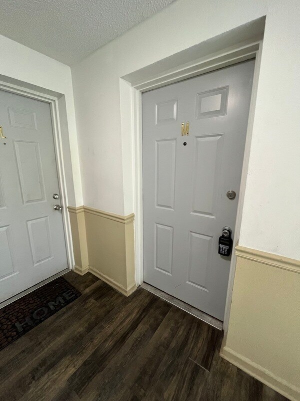 Photo - 9501 Shannon Green Dr Unit M