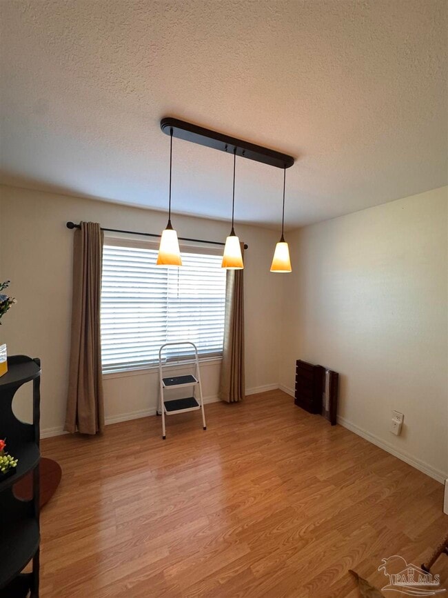 Photo - 1783 Village Pkwy