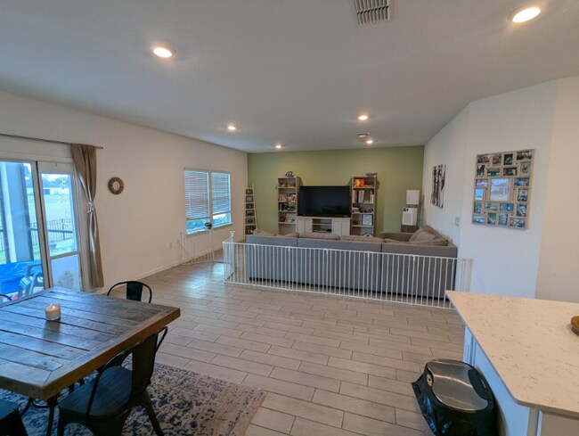 Photo - 3459 NE 38th Ln