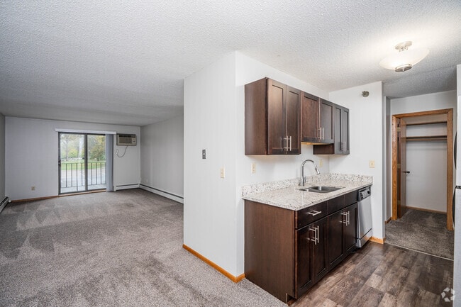 1BR, 1BA - 758SF - Kitchen