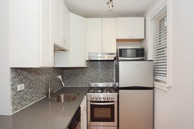 Photo - 511 W Belmont Ave Unidad 6