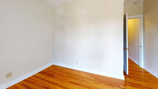 Photo - 1369 Indianola Ave