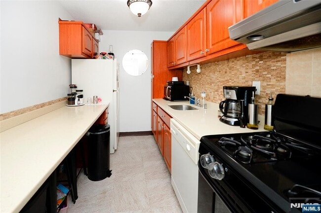 Photo - 235 Prospect Ave Unit 5E