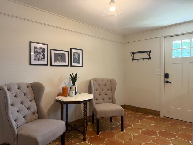 3 Bedroom 2 Bath House for Lease!!