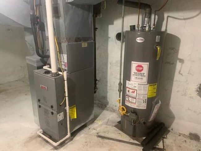 Photo - 2244 Park St