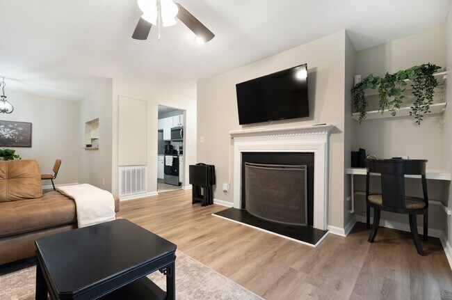 Photo - *PARK FLEX STAYS - FULLY FURNISHED* Welcome to your home base in South Durham!