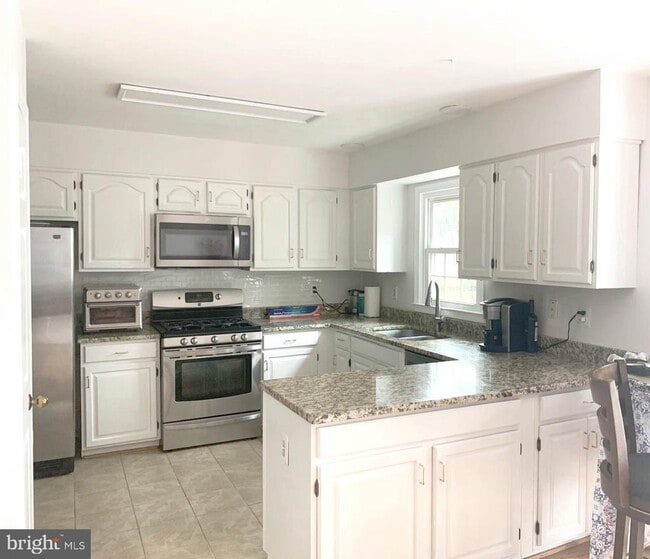 Building Photo - 12304 Quiet Hollow Ct
