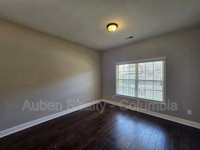 Photo - 669 Pine Lilly Dr