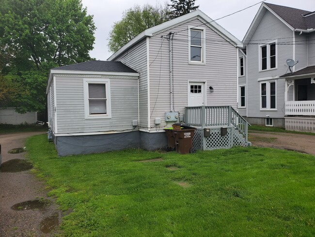 Private Entrance-front of house - 325 E Church St Apartments Unit 325