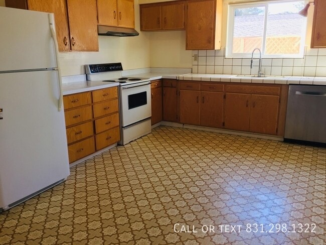 Building Photo - 501 Spruce St