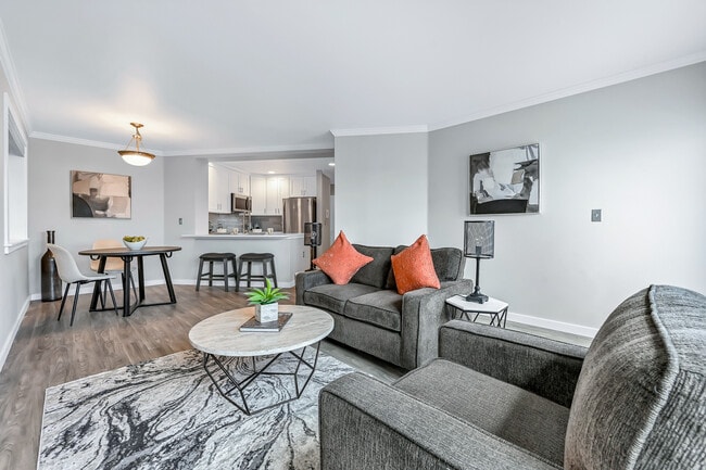 Building Photo - 1511 14th Ave S Unit 103 Rental