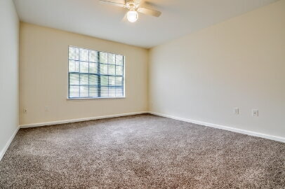 Photo - 2 Bedroom x 2.5 Bathroom NEWLY RENOVATED Apartment