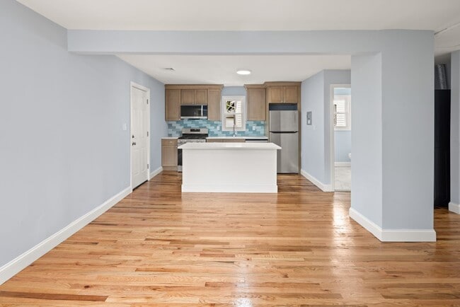 Photo - 140 Nash St Unit 2