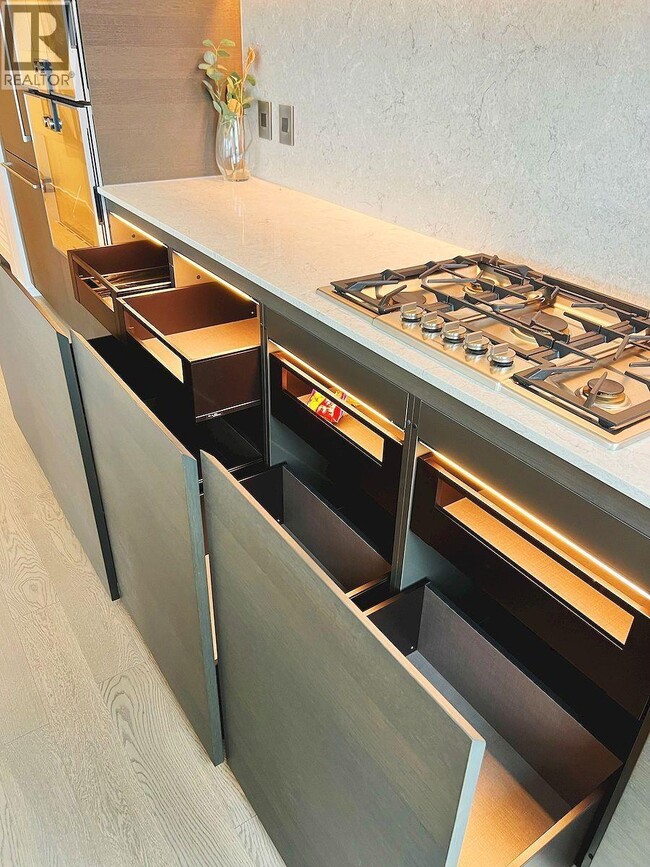 Photo - 1408 Robson St Unit 21F