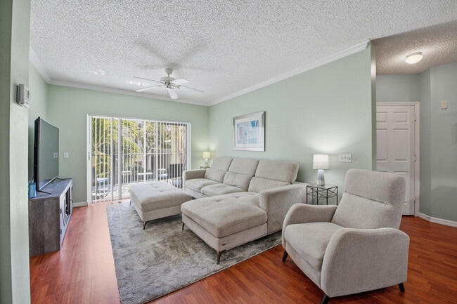 Building Photo - 3221 Tuscany Way Unit 3221