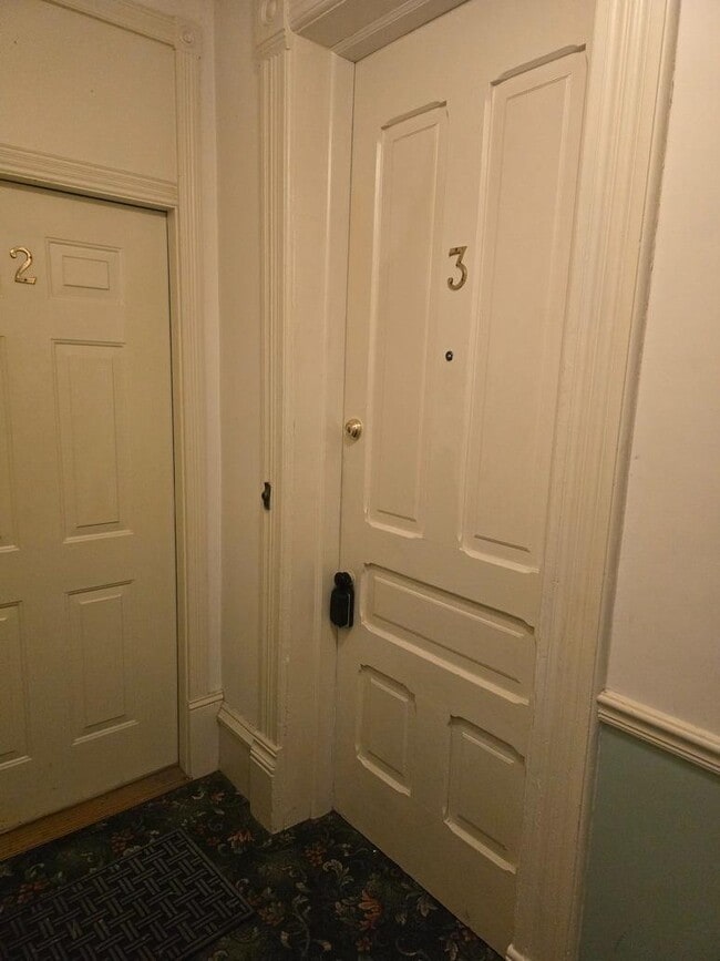 Building Photo - 318 Liberty St