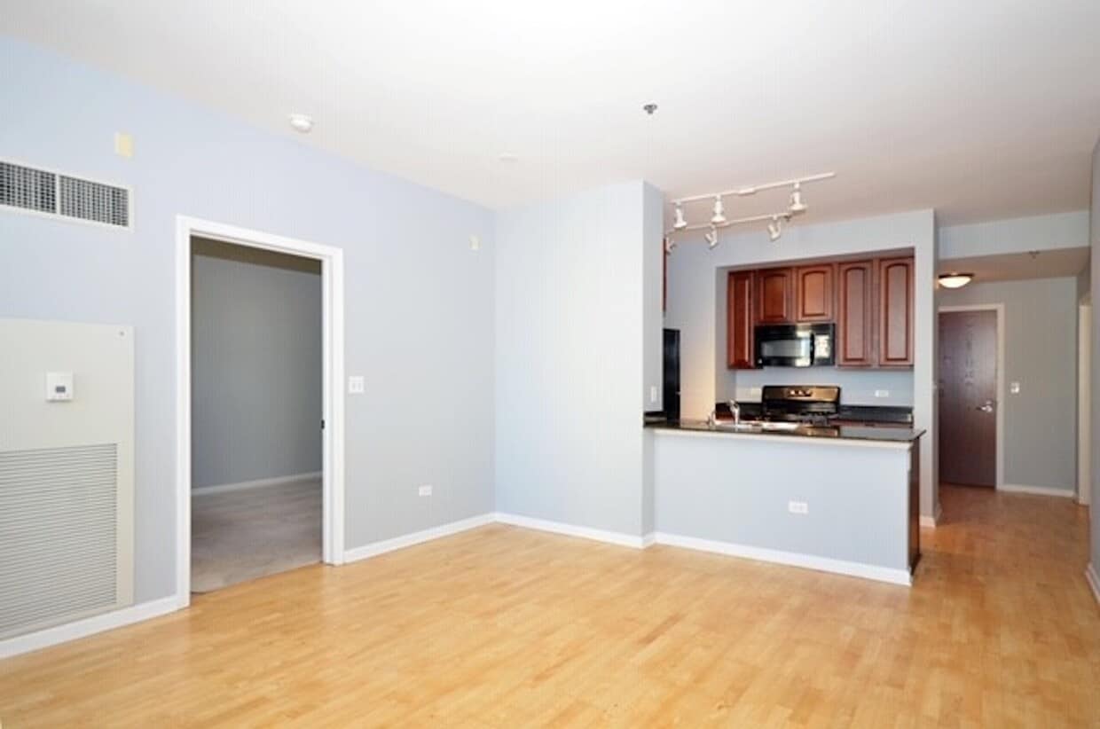 Photo - 1255 S State St (Chicago, IL)