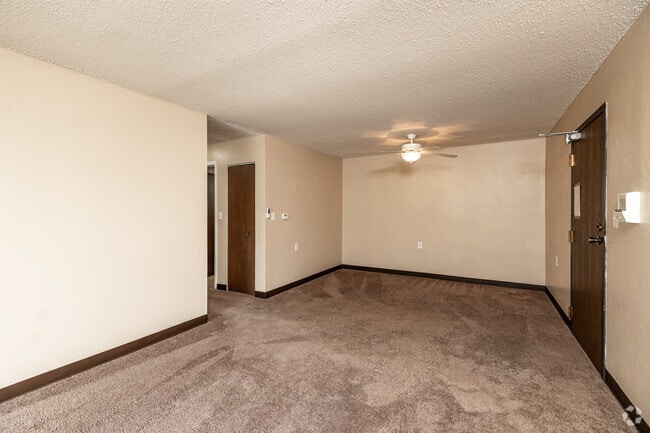 2BR, 1BA - 954SF - Living Room