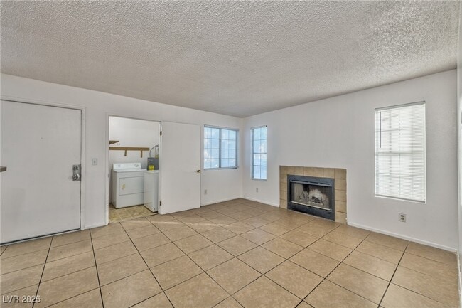 Photo - 1961 Cosmic Dr Unit 195