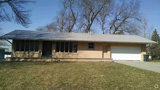 Front of Home - 1505 N 10th St Rental