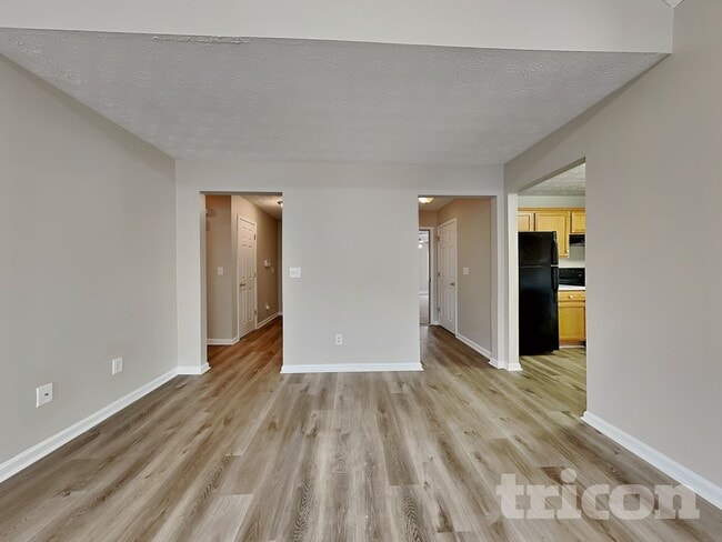 Photo - 225 Nina Cir