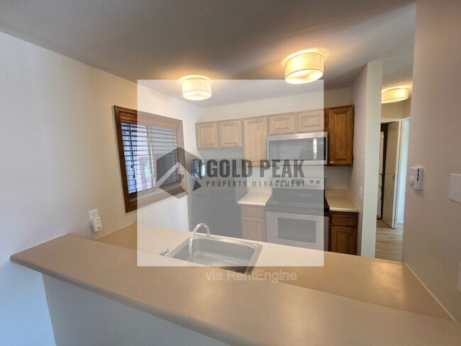 Photo - 1555 Shadow Run Ct