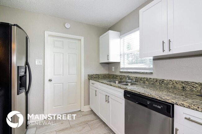 Photo - 4805 S 88th St