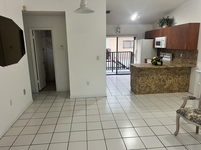 Photo - 7702 W 29th Way Unit Captain Hialeah