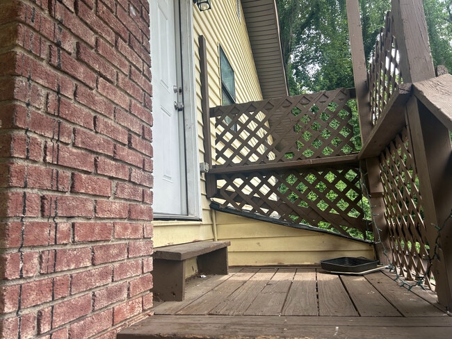 Photo - Room in Apartment on Heathcliff St