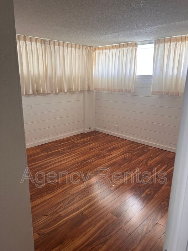 Photo - 1702 Kewalo St Unit Hale O Kalani Towers