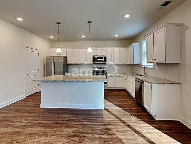 Photo - 1390 Ashlyn Ct