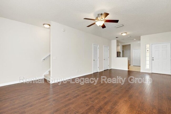 Photo - 300 Southern Branch Ln