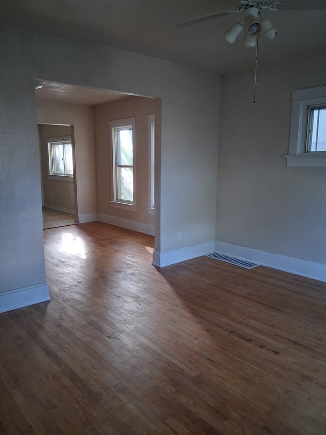 Photo - 1556 S 76th St