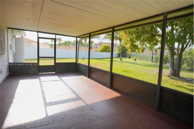 Photo - 135 NW 208th St Unit 135