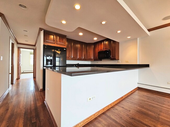 Photo - 1356 N Dearborn St Unit 1344-17