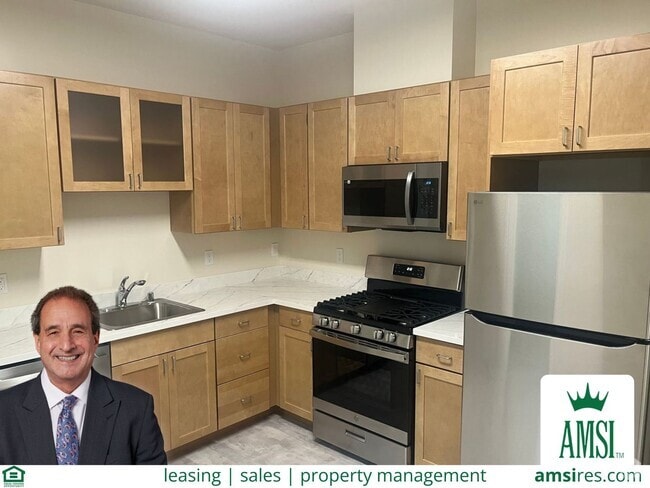 Building Photo - Newly Remodeled 2 Bedroom in Lower Pac. He... Rental