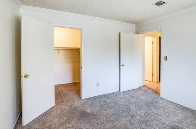 Photo - Ridgewood Apartments