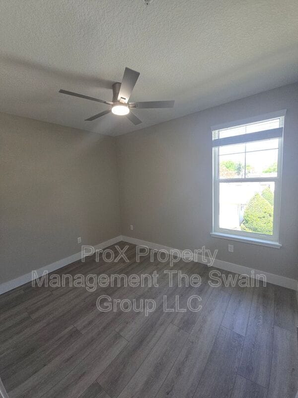 Photo - 701 Bates Ave SW Unidad 202