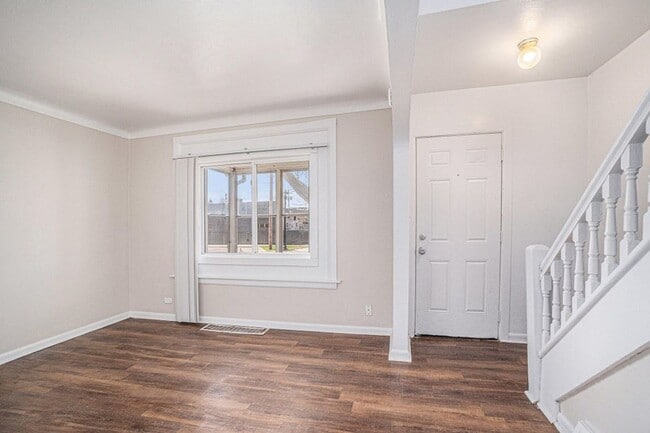 Photo - Single-Family Home - 4 Bedroom, 1 Bathroom