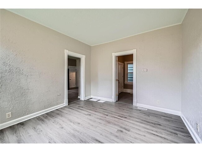 Photo - 911 Sims Ave