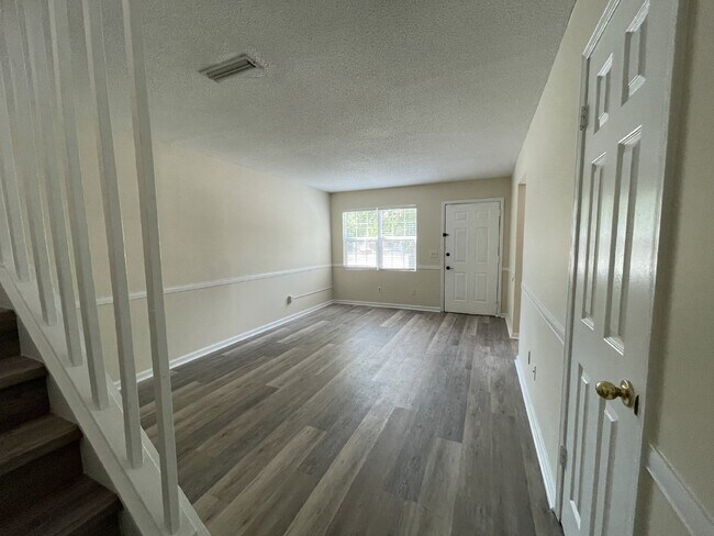 Photo - Town House For Rent