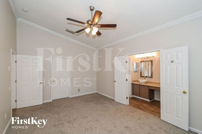 Photo - 749 Carriage Hill Dr House