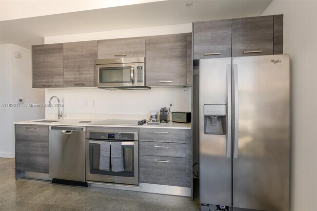 Photo - 151 SE 1st St Unit 711